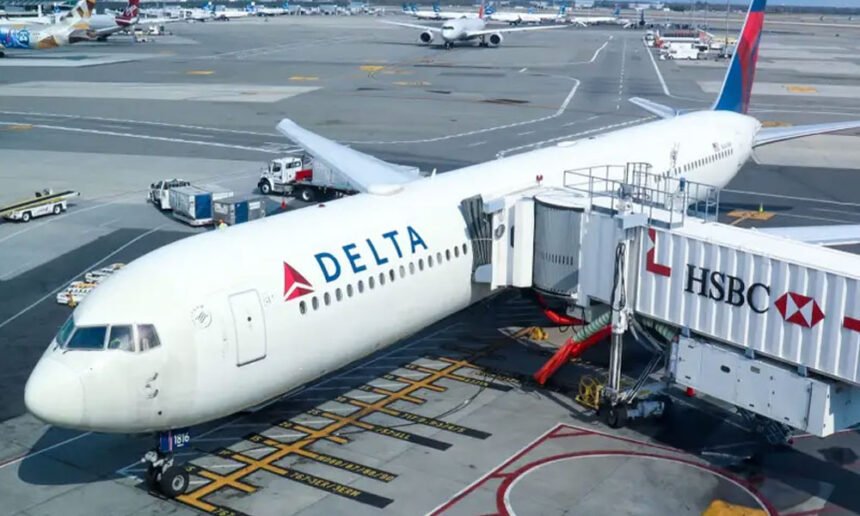 Delta Flight Diverted to New York After Passengers Are Served Spoiled Food