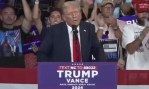 Trump Riddled With Mockery After Claiming 'a Criminal is a Criminal And Stays a Criminal' at Minnesota Rally