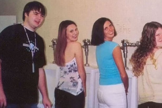 Photo Emerges Showing JD Vance in Bathroom With Three Girls at Boy's Urinals