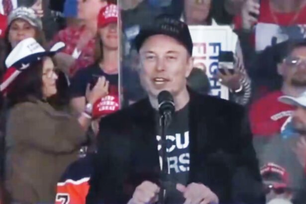 'My God': People Shocked by Elon Musk's 'Fascist,' 'Cringe' Speech at Trump Rally in Pennsylvania