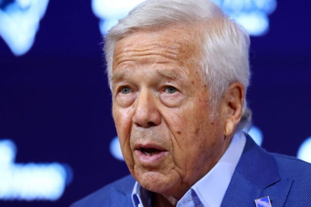 New England Patriots' Owner Warns 'Weak and Unfit' Trump Could Lead America Toward a 1940s Germany