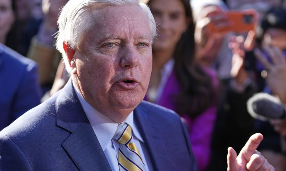 Lindsey Graham Torched For Proposing a Third Trump Term