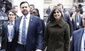 U.S. Diplomats Go Door-to-Door in Greenland to Find Anyone Willing to Meet the Vances, but No One Was Interested