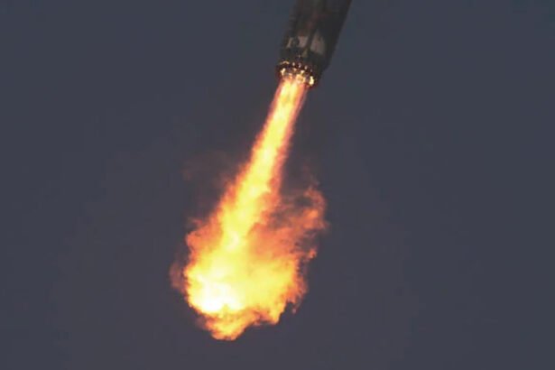 SpaceX Rocket Explodes After Liftoff In Second Failure in a Row, Causing Flight Delays