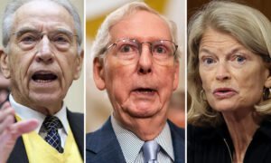 7 GOP Senators Join Democrats in Bill to Strip Trump of Unilateral Tariff Power