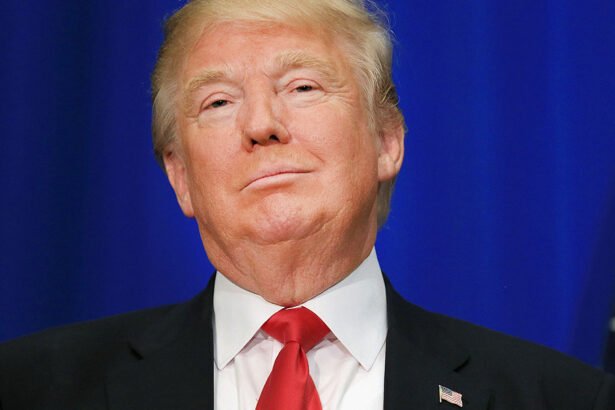 Trump Pardons Donor’s Son After $1M Mar-a-Lago Buy-In — Fueling Pay-for-Pardon Suspicions