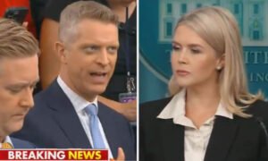 'The President Is Taking Bribes': Trump’s Press Sec. Slammed for Hiding Guest List of Crypto Dinner