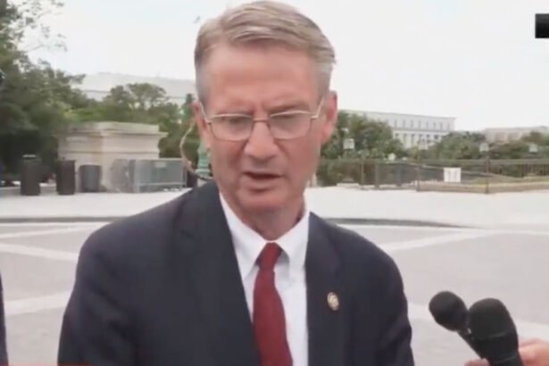'It Disgusts Me': GOP Rep Blasts Trump DOJ Over Epstein, Demands 'Public Hangings'