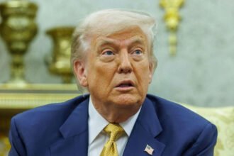 Republicans in 'Full Panic Mode’ as FBI's Chaotic Search for Trump Mentions in Epstein Files and Cover-Up Confirmed by Legal Expert