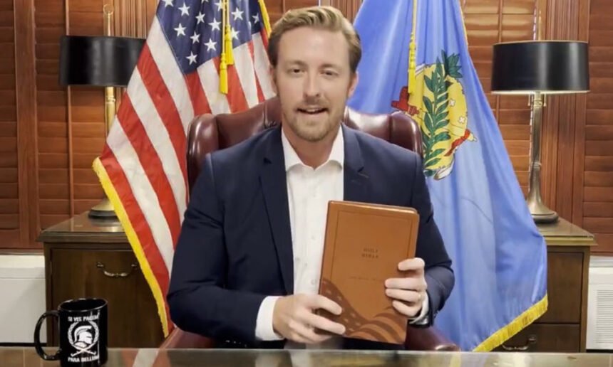 Trump Bible Pusher and Anti-Porn School Superintendent Busted Watching Porn