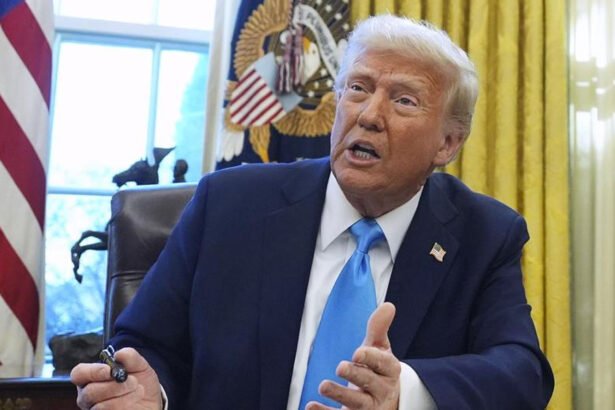 ‘Just Nuts’: Trump Ridiculed For Calling Himself a 'War Hero' And Complaining That 'Nobody Cares'