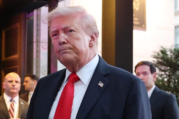 MAGA Fumes at Secret Service After Trump’s Public Humiliation at Dinner
