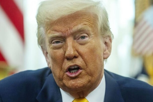 Trump Threatens to Defund NYC Over Hochul’s Endorsement of 'Communist' Mamdani