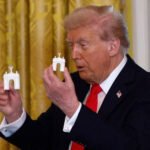 Trump ‘Lost in a Bubble’: Vanity Projects and Shutdown Gamble Could Leave GOP ‘Wiped Out,’ MSNBC Panel Warns