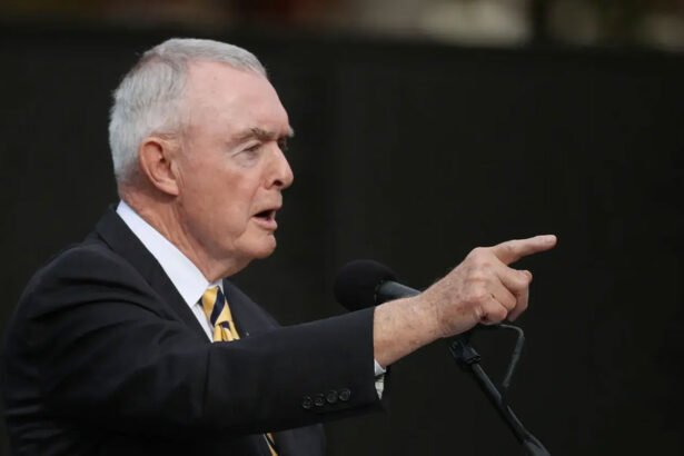 'Incoherent, Exhausted, Rabidly Partisan’: Four-Star General Rips Trump’s 'Stupid' Quantico Speech