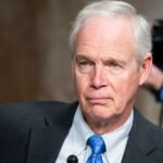 Ron Johnson Blocks Democratic Bill to Pay all Federal Employees During Shutdown