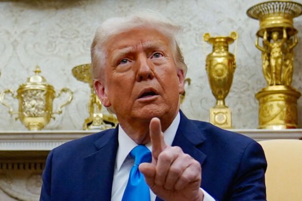 Trump Insists 'We Have a Very Strong PEACE in Middle East,' Then Issues Threat as Gaza Truce Crumbles
