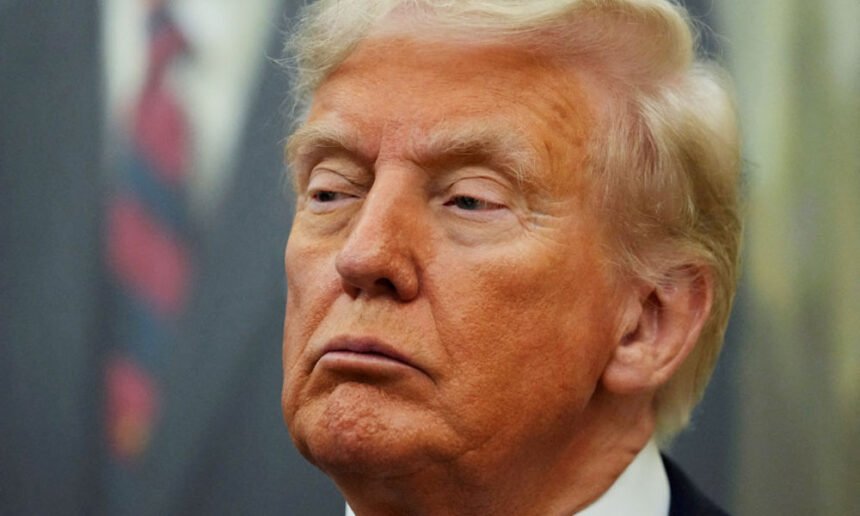 Trump Approval Rating Sinks Even Lower as Americans 'Sour' Over His 'Dangerous' Policies: Poll