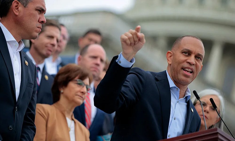 Democratic Leaders Alert Capitol Police After Trump 'Death Threats'
