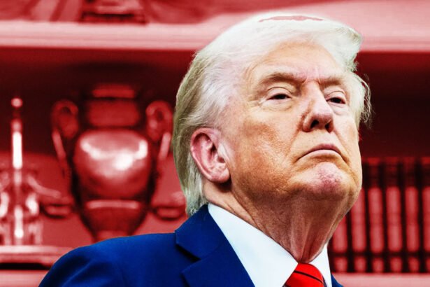 White Voters Abandon Trump as Approval Hits Record Low Before Midterms: Poll