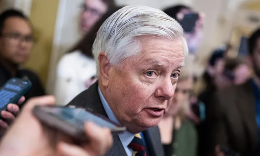 ‘Pathetic’: Lindsey Graham Slammed For Defending Trump’s Death Threats Against Democrats