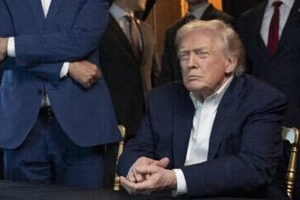 Trump’s War Room Photos Accidentally Reveal the Hollow Core of His Inner Circle