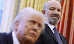 Epstein Files Blowback Grows: Lawmakers From Both Parties Now Calling on Howard Lutnick to Resign