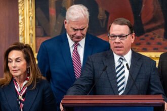 ‘Trouble is Brewing’: Another Top Republican Quits as GOP Braces for Big Losses in Midterms