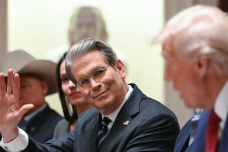 Photo Reveals Trump Team Scrambling to Keep Him Calm as He Accidentally Admits GOP Midterm Panic