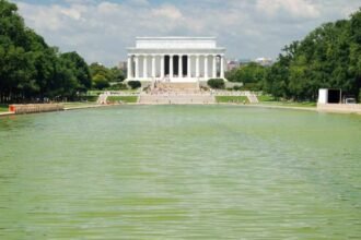 Trump’s $14 million reflecting pool turns green. The White House blames Obama