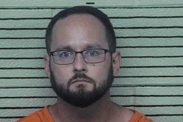 GOP Lawmaker charged with sexually abusing 8th-Grader after contacting her on Roblox and Snapchat
