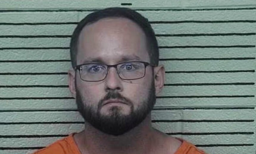 GOP Lawmaker charged with sexually abusing 8th-Grader after contacting her on Roblox and Snapchat