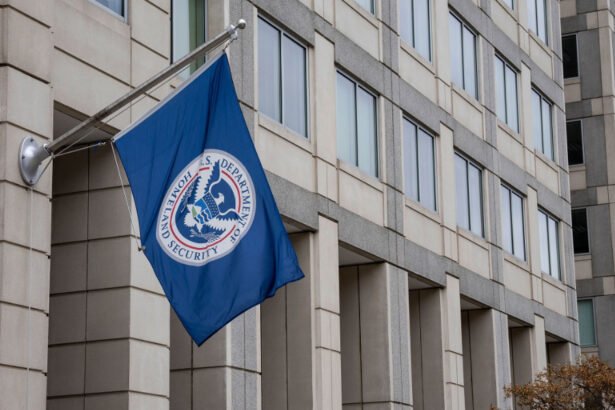 Top DHS official quits, wlams Trump's 'war on immigrants' in scathing exit