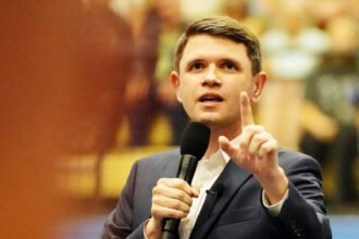 Talarico sounds the alarm as Texas swing county plans to close 92 polling places ahead of midterms