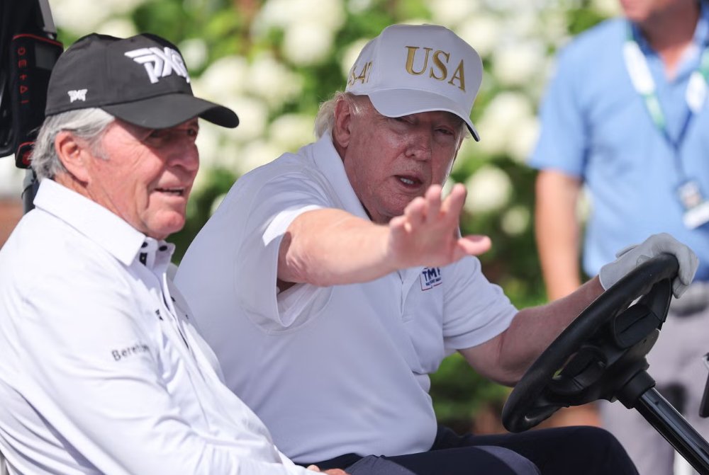 Original photo of Donald Trump with Gary Player.