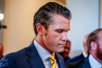 House Republican Vows to Impeach Hegseth if He’s Not Gone After Midterms
